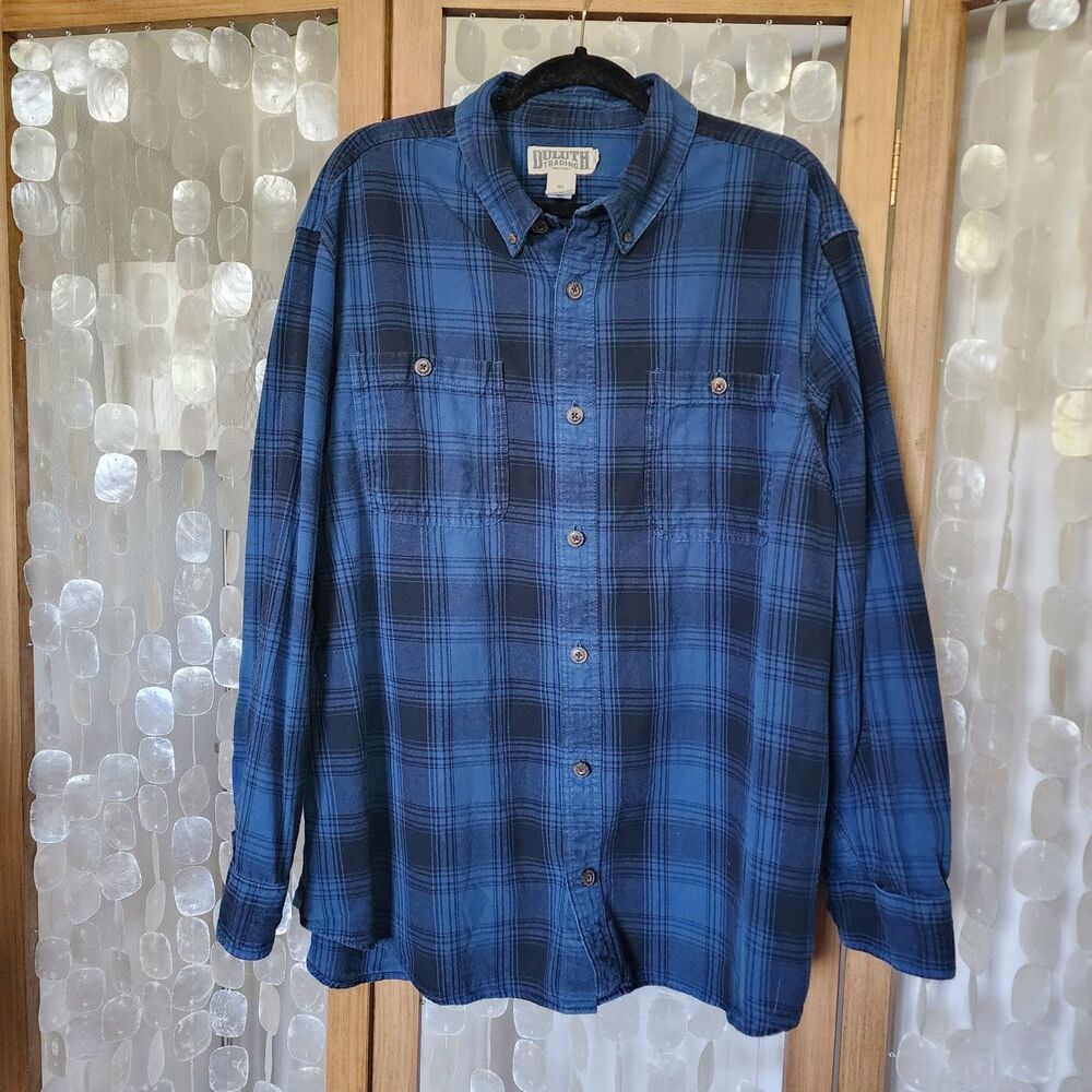 Duluth Trading Flannel Shirt Mens XL Blue Plaid MagnaReady Long Sleeve Button
